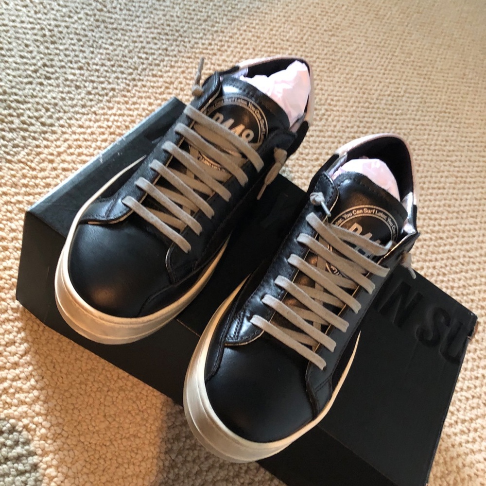 Mens Black P448 - NIB